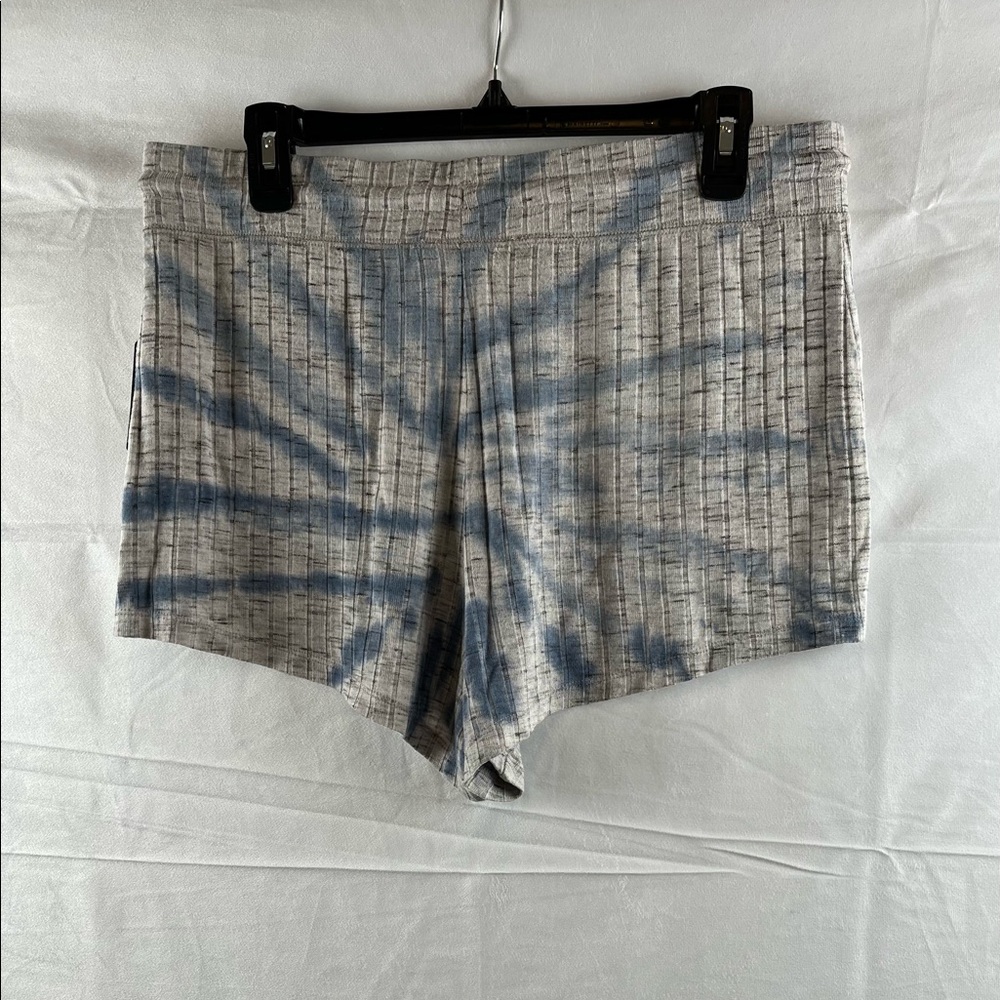 Lucky Brand  L  Women  Soft Casual Summer Short Grey/Blue